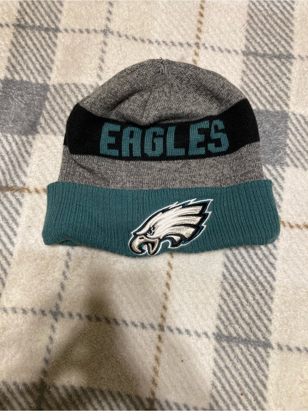 New Era Philadelphia Eagles Gray & Teal Knit Beanie